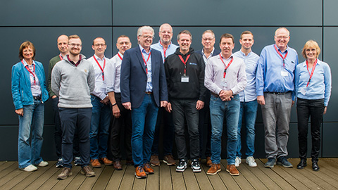 Gruppenfoto der Meeting-Teilnehmer